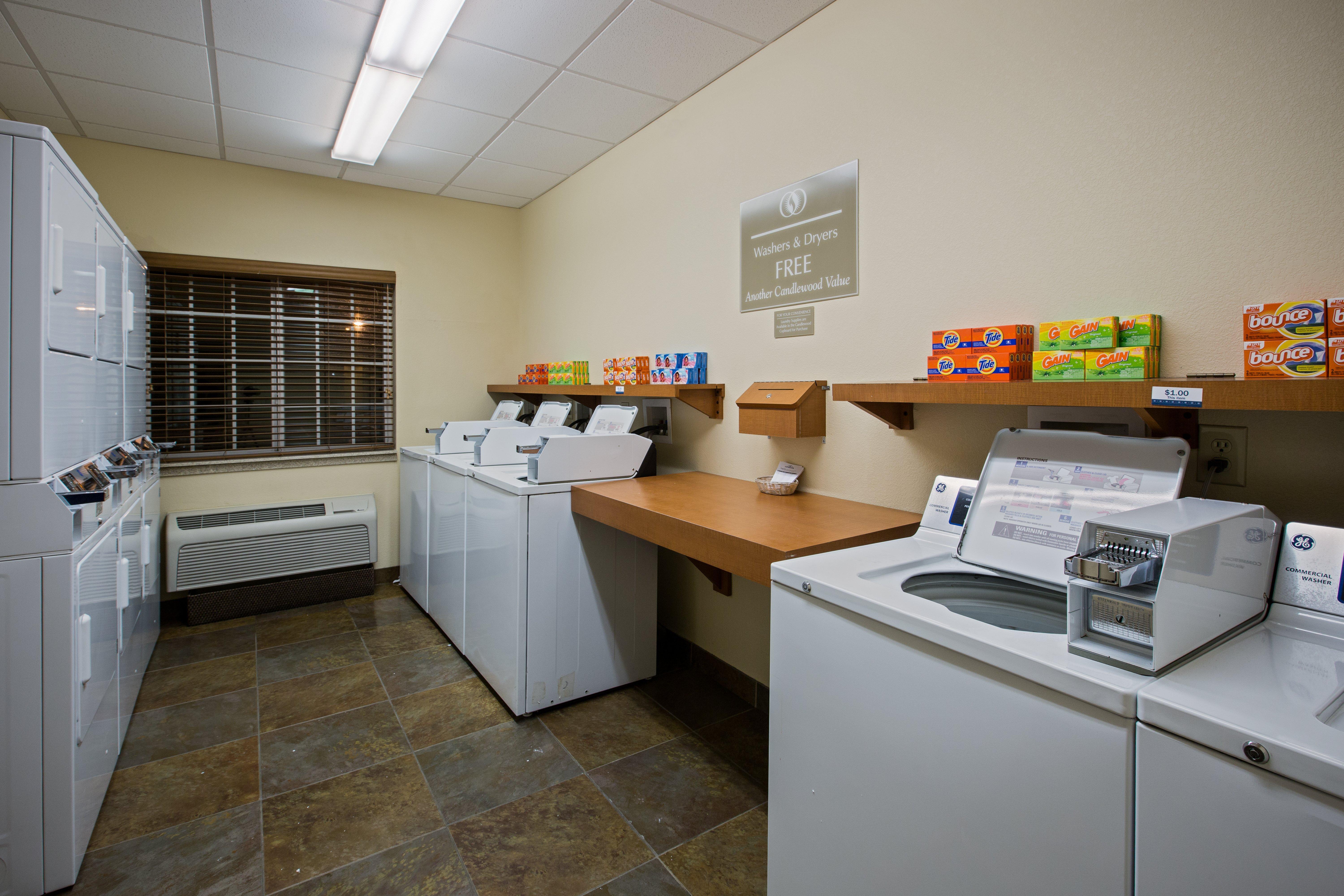 Candlewood Suites Indianapolis Northwest By Ihg Exterior photo