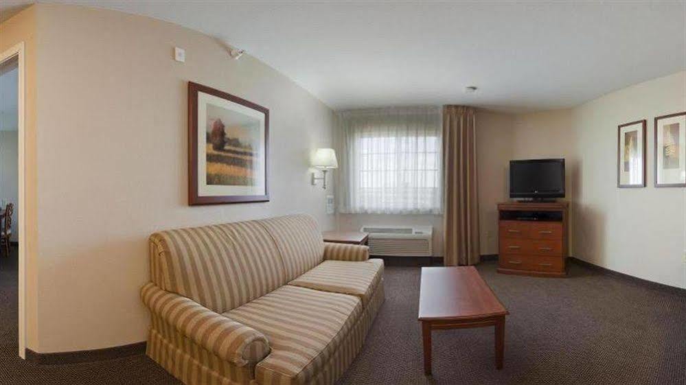 Candlewood Suites Indianapolis Northwest By Ihg Exterior photo
